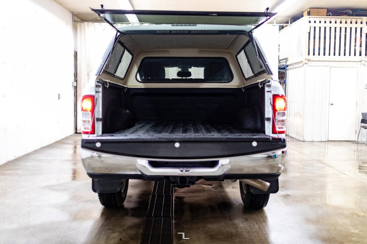 2023 Ram 2500 4x4 Crew Cab Big Horn HEMI Nav BCam Red Deer AB