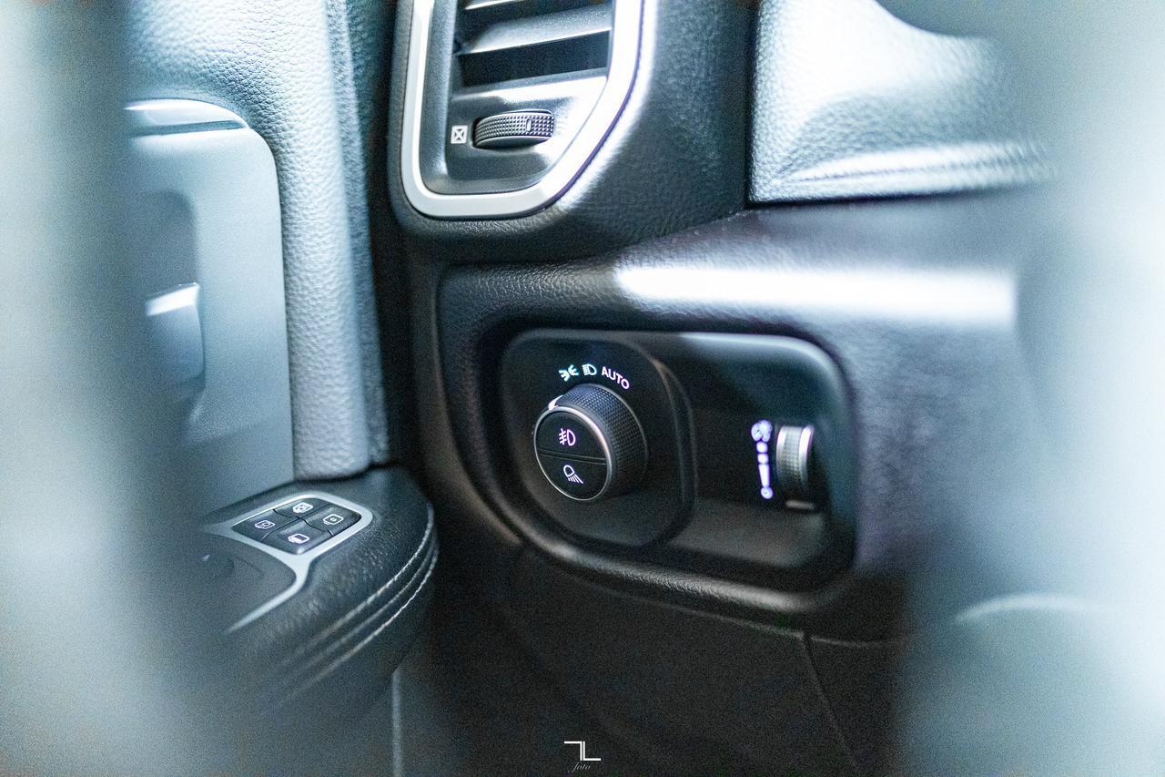 2023 Ram 2500 4x4 Crew Cab Big Horn HEMI Nav BCam Red Deer AB