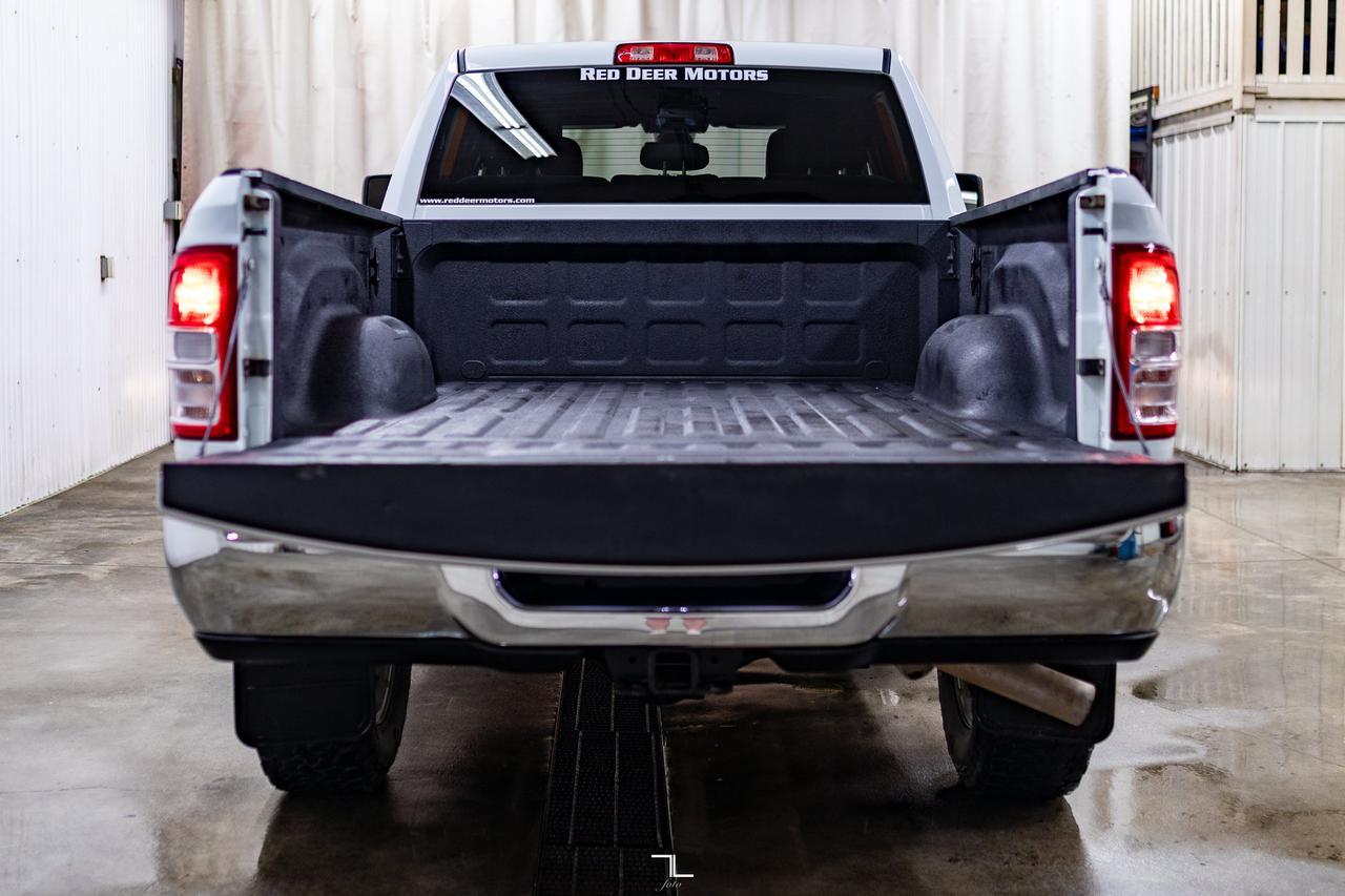 2023 Ram 2500 4x4 Crew Cab Big Horn HEMI Nav BCam Red Deer AB