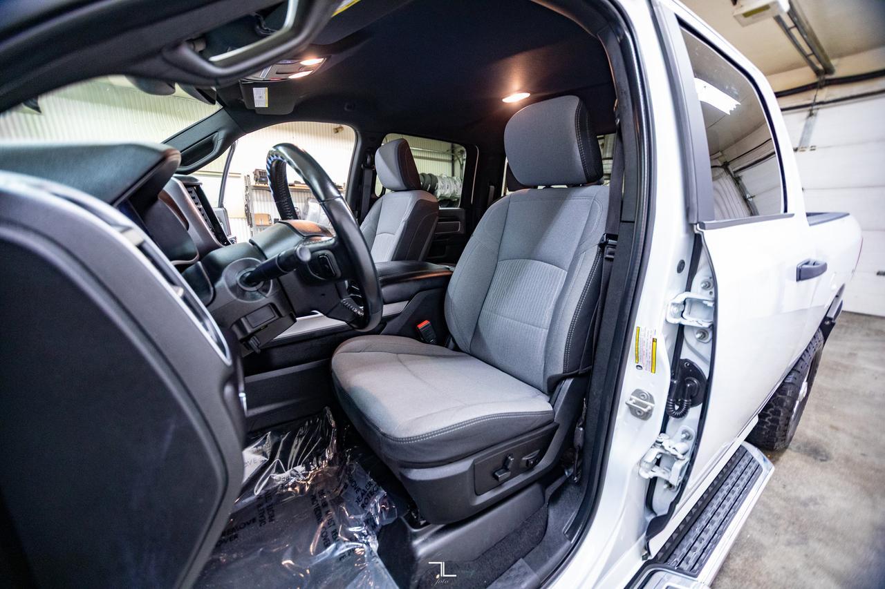 2023 Ram 2500 4x4 Crew Cab Big Horn HEMI Nav BCam Red Deer AB