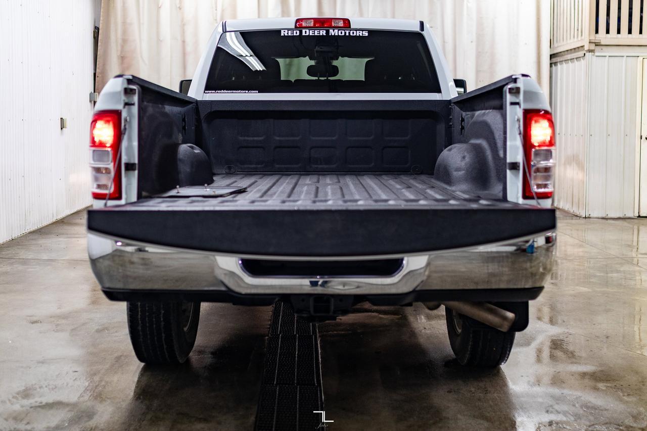2023 Ram 2500 4x4 Crew Cab Big Horn HEMI Nav BCam Red Deer AB