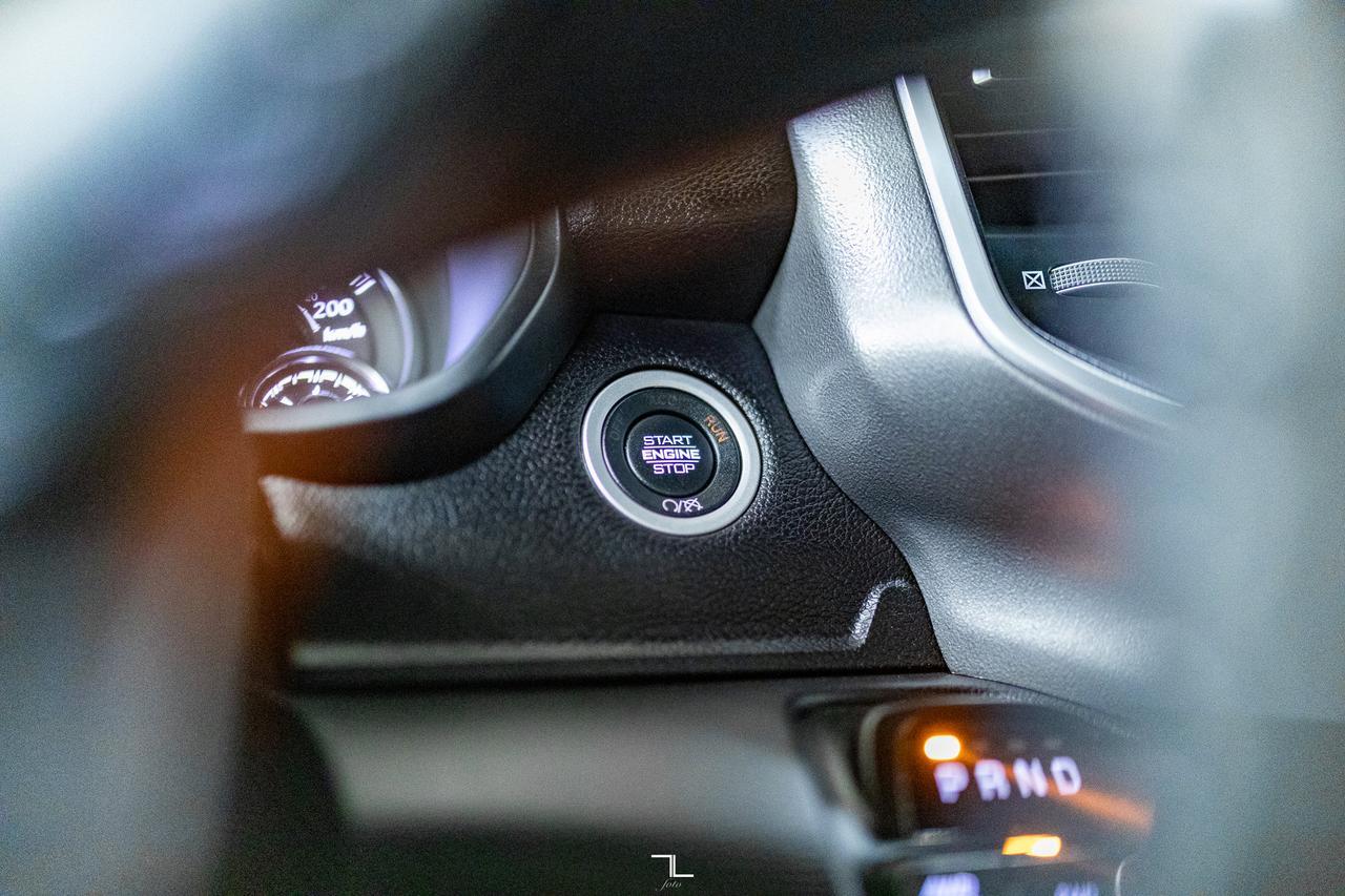 2023 Ram 2500 4x4 Crew Cab Big Horn HEMI Nav BCam Red Deer AB