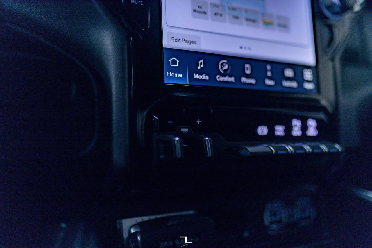 2023 Ram 2500 4x4 Crew Cab Laramie Diesel Leather Nav BCam Red Deer AB