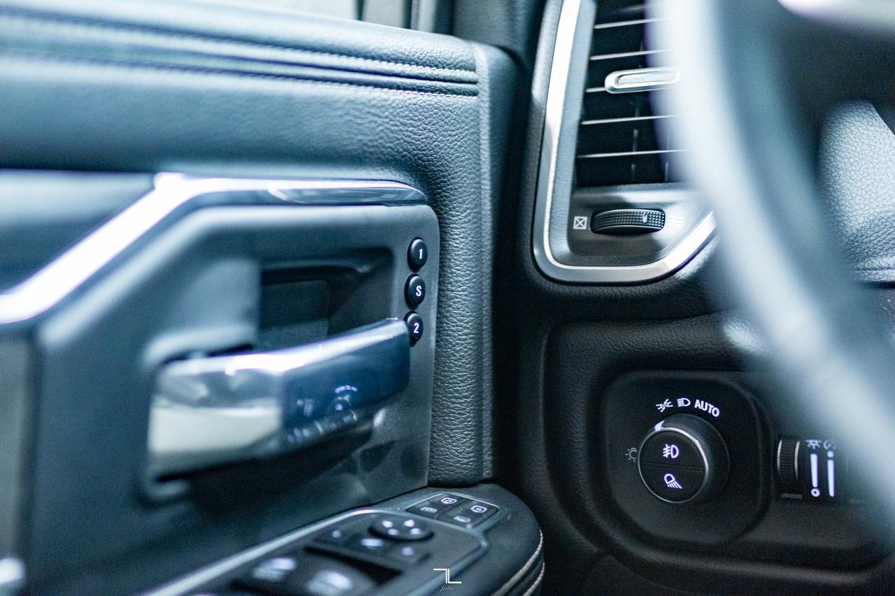 2023 Ram 2500 4x4 Crew Cab Laramie Diesel Leather Nav BCam Red Deer AB