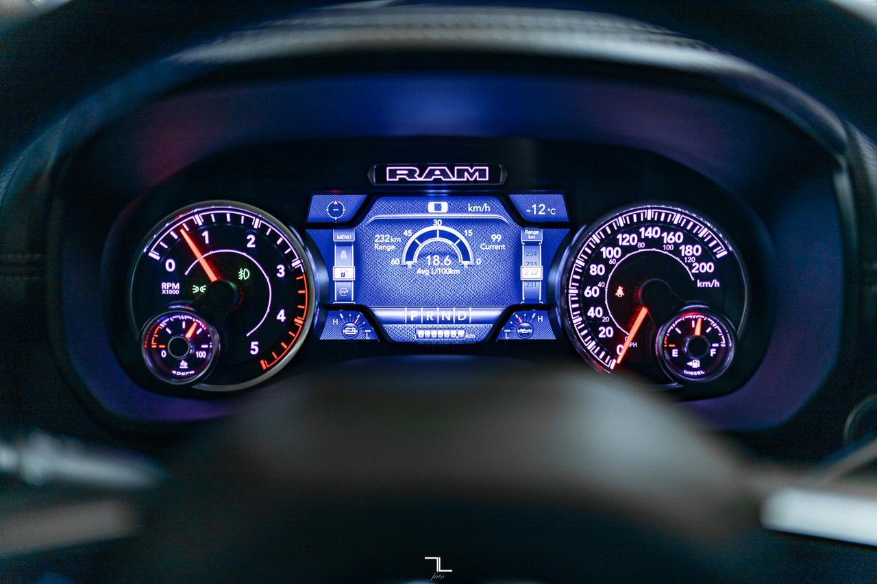 2023 Ram 2500 4x4 Crew Cab Laramie Diesel Leather Nav BCam Red Deer AB