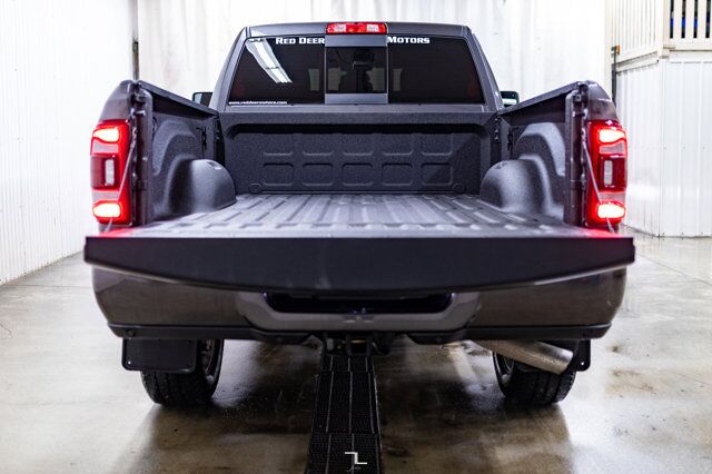 2023 Ram 2500 4x4 Crew Cab Laramie Diesel Leather Nav BCam Red Deer AB