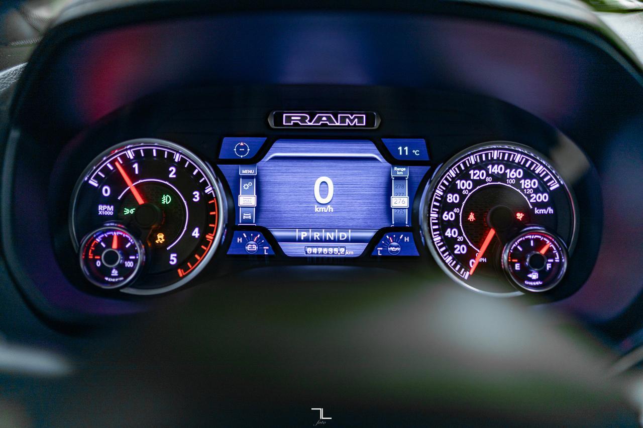 2023 Ram 2500 4x4 Crew Cab Laramie Night Edition Diesel Leather Roof Nav 6&quot; Lift Red Deer AB