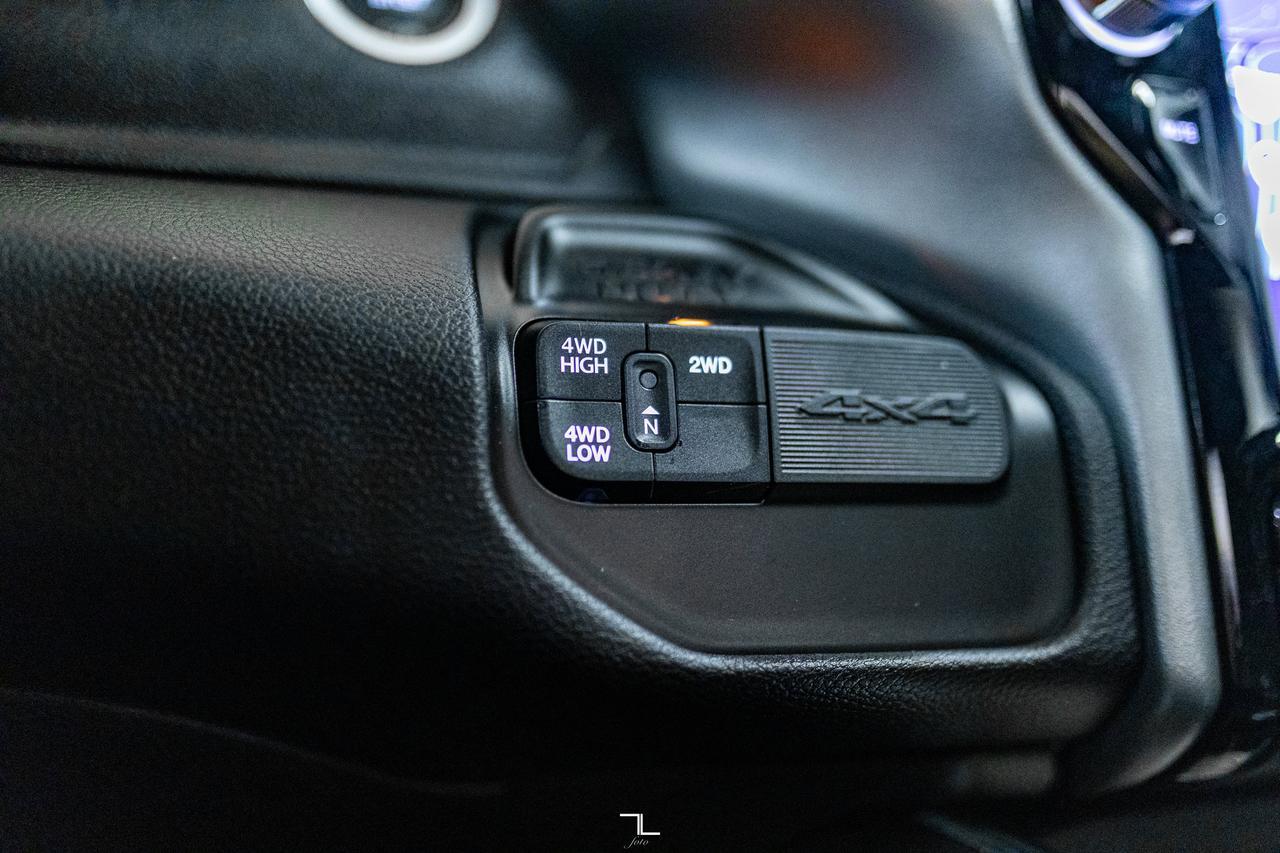 2023 Ram 2500 4x4 Crew Cab Laramie Night Edition Diesel Leather Roof Nav 6&quot; Lift Red Deer AB