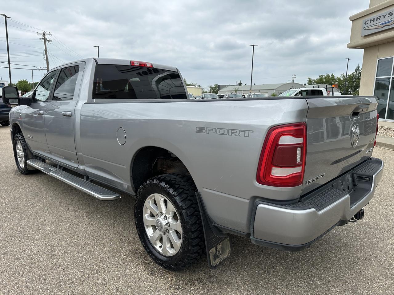 2023 Ram 2500 Big Horn | Long Box | Bench Seat | 8.4 Screen | Trailer Brake | Heated Seat & Wheel Redwater AB