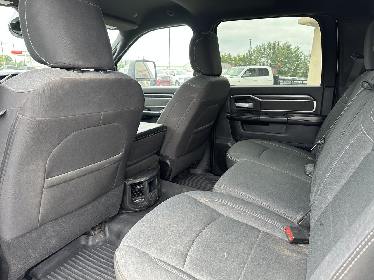 2023 Ram 2500 Big Horn | Long Box | Bench Seat | 8.4 Screen | Trailer Brake | Heated Seat & Wheel Redwater AB