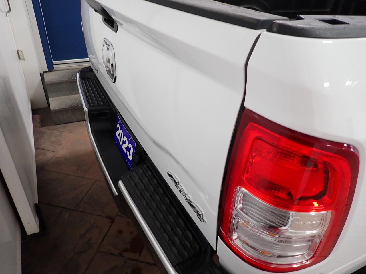 2023 Ram 2500 Big Horn 4WD CREW CAB 8'BOX Listowel ON