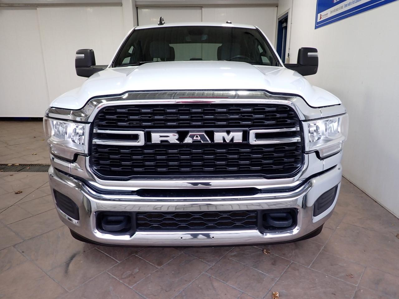 2023 Ram 2500 Big Horn 4WD CREW CAB 8'BOX Listowel ON