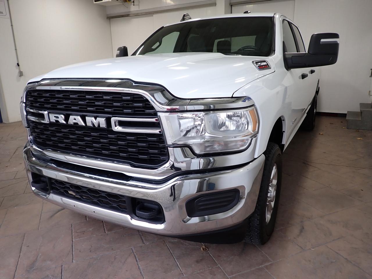 2023 Ram 2500 Big Horn 4WD CREW CAB 8'BOX Listowel ON