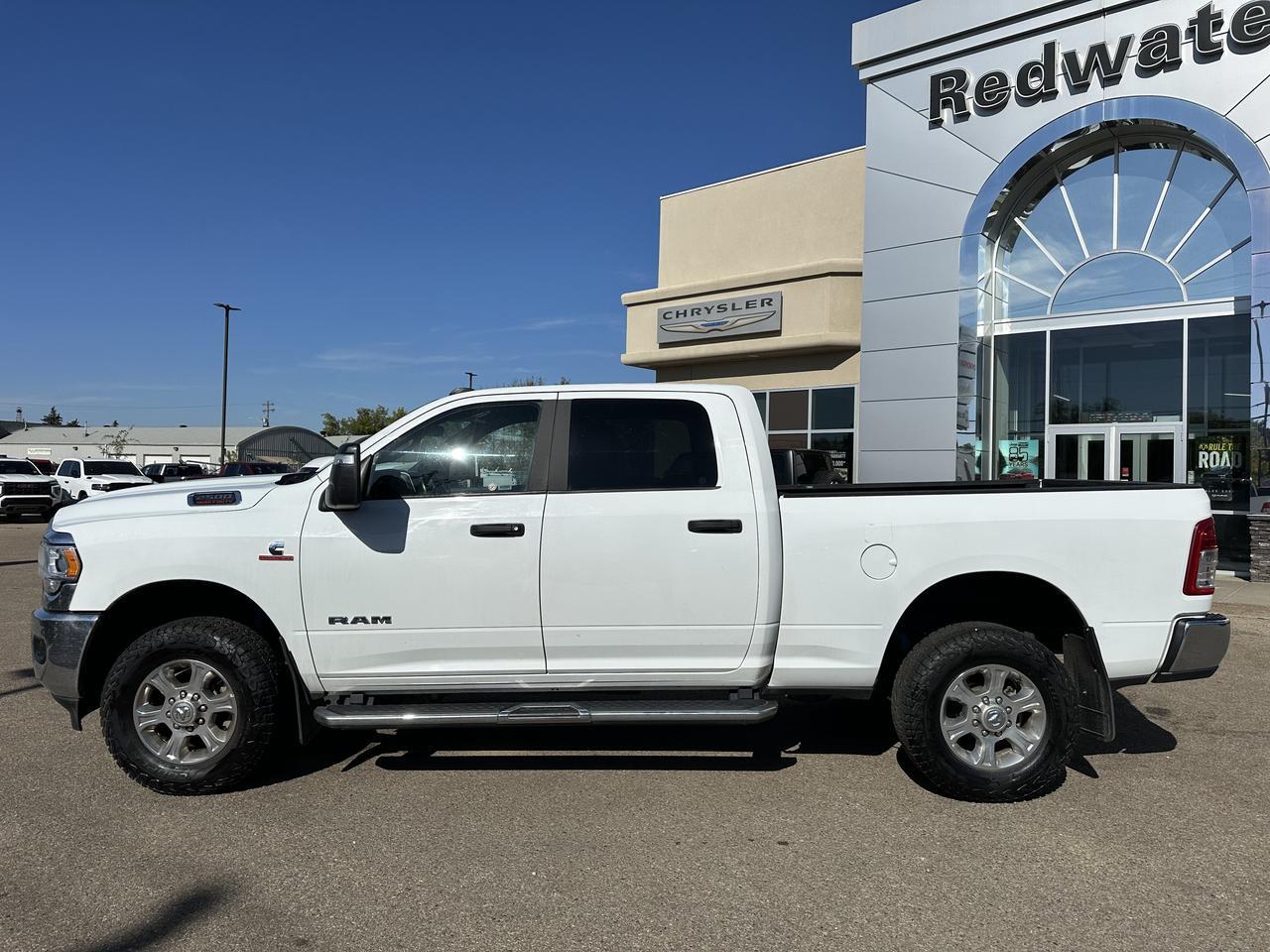 2023 Ram 2500 Big Horn Crew Cab 4x4 | Cummins Diesel | Premium Cloth Heated Seats | Remote Start | NAV | Side Step Redwater AB