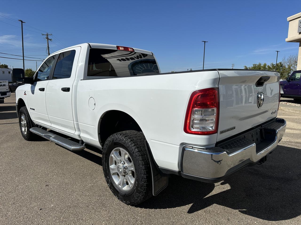 2023 Ram 2500 Big Horn Crew Cab 4x4 | Cummins Diesel | Premium Cloth Heated Seats | Remote Start | NAV | Side Step Redwater AB