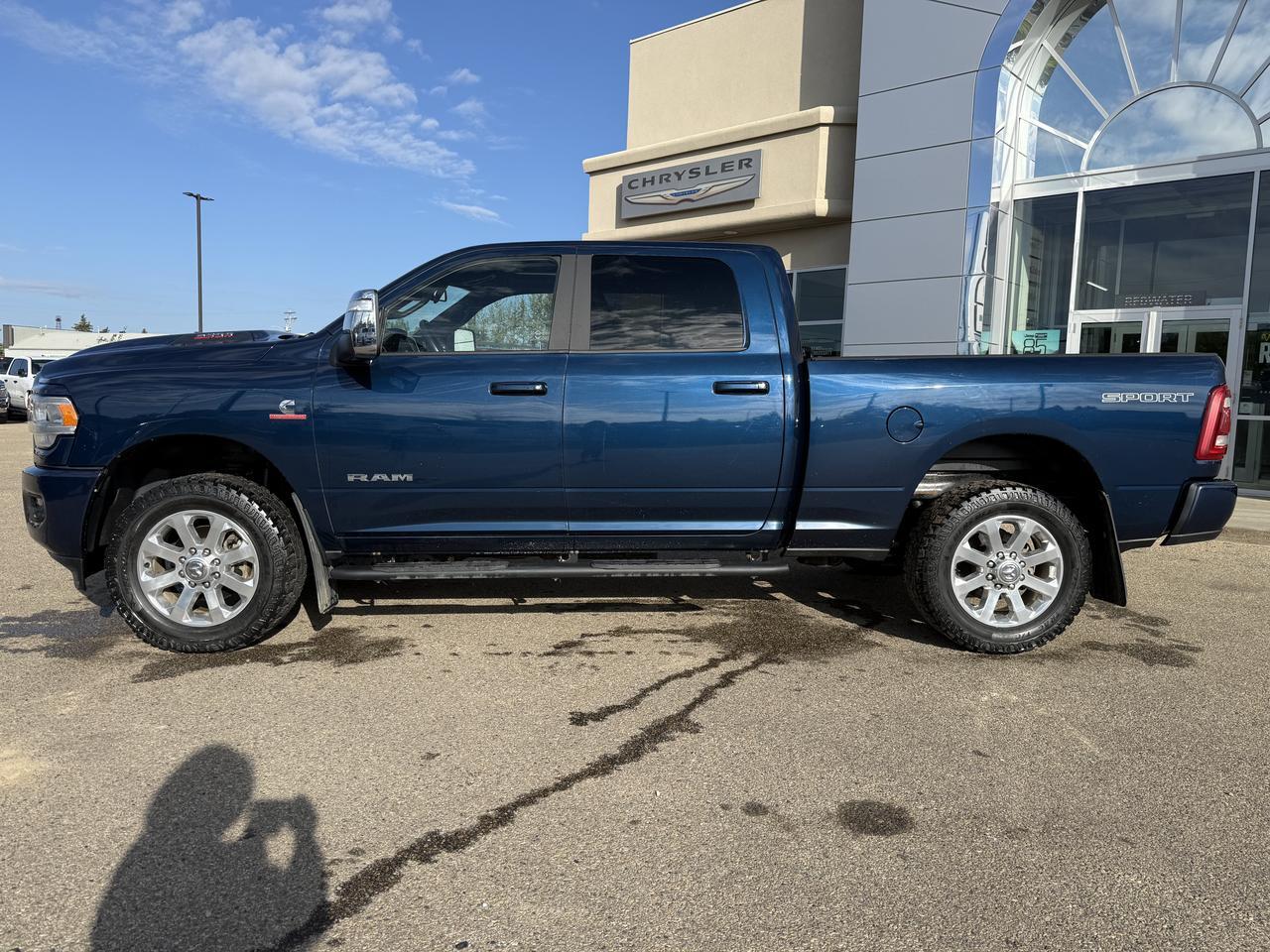 2023 Ram 2500 Laramie Crew Cab 4x4 | Low KMs | Cummins Diesel | Patriot Blue | Heated Vented Leather | 12IN NAV Redwater AB