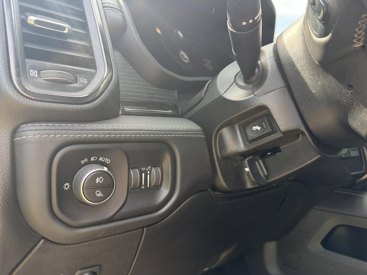 2023 Ram 2500 Limited Crew Cab 4x4 | Cummins Diesel | 12IN Display | NAV | Premium Leather | Heated Vented Seats Redwater AB