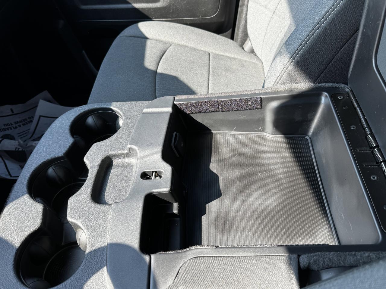 2023 Ram 2500 Tradesman Crew Cab 4x4 | HEMI V8 | Low KMs | Front Bench | Side Steps | Backup Camera Redwater AB