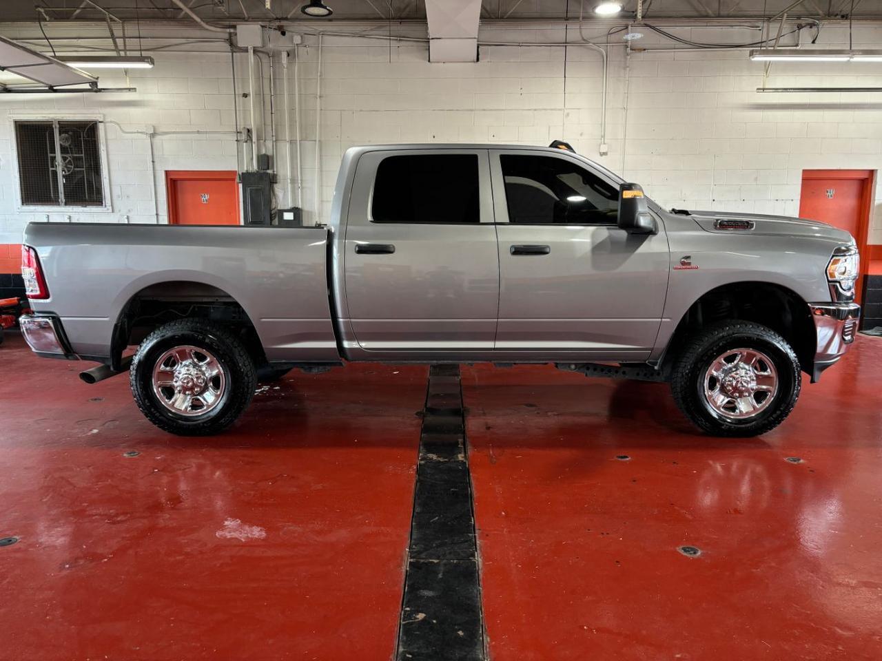 2023 RAM 2500 Tradesman 4X4 Crew Cab SWB's photo