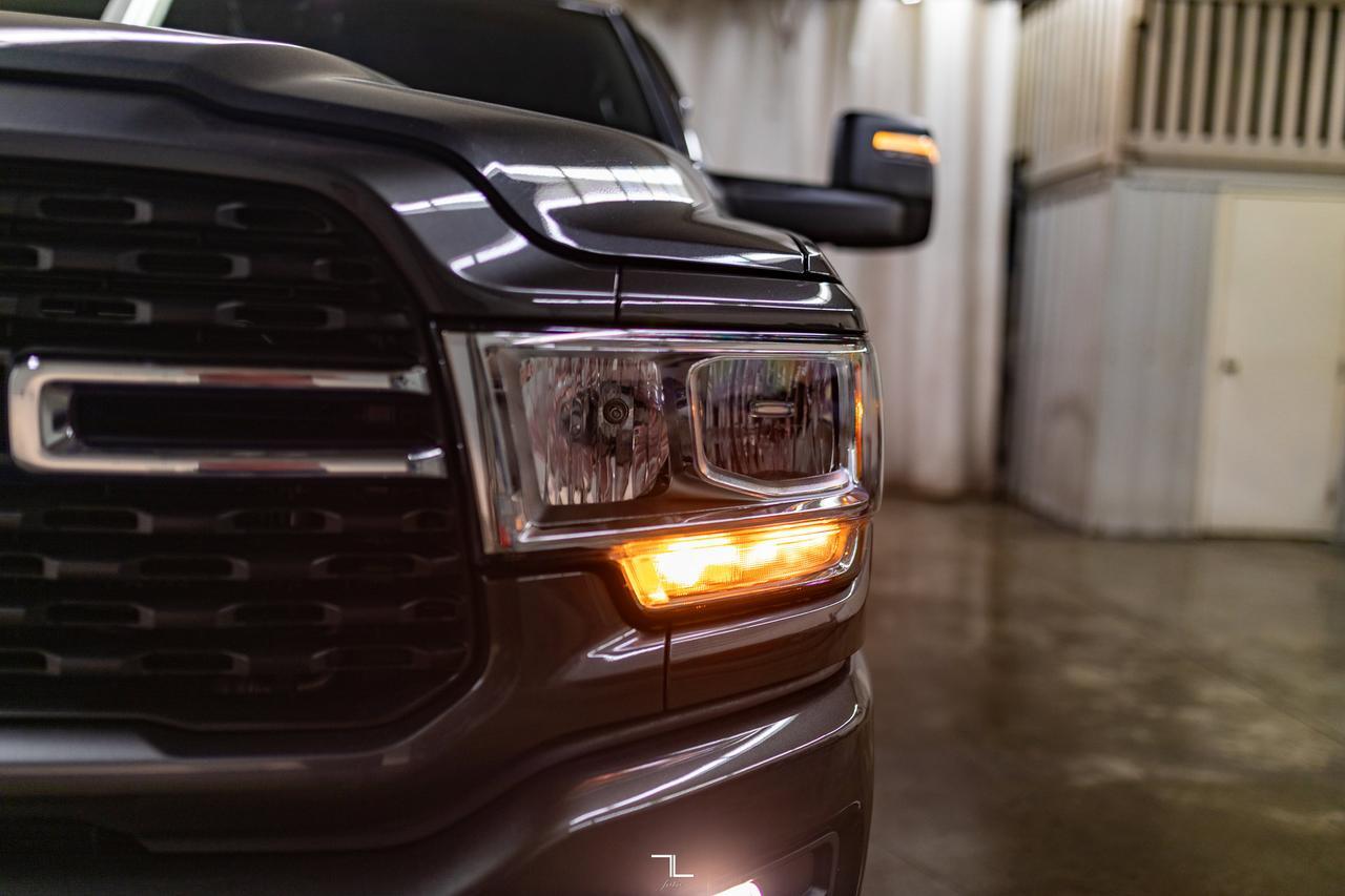 2023 Ram 3500 4x4 Crew Cab Big Horn Sport Diesel AISIN Nav Roof BCam Red Deer AB