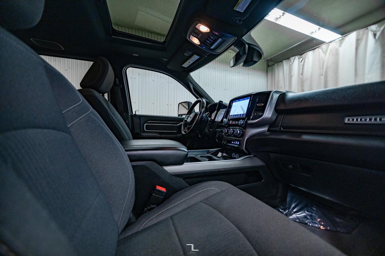 2023 Ram 3500 4x4 Crew Cab Big Horn Sport Diesel AISIN Nav Roof BCam Red Deer AB