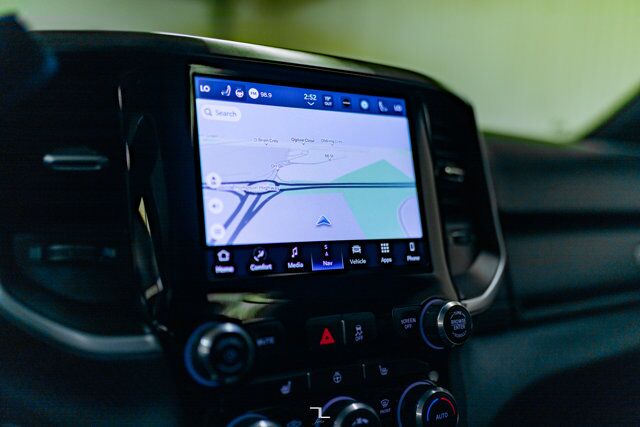 2023 Ram 3500 4x4 Crew Cab Big Horn Sport Diesel AISIN Nav Roof BCam Red Deer AB