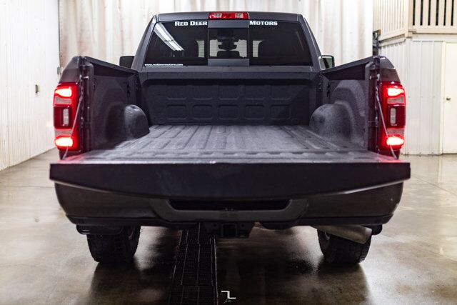2023 Ram 3500 4x4 Crew Cab Big Horn Sport Diesel AISIN Nav Roof BCam Red Deer AB