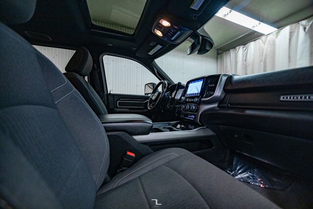 2023 Ram 3500 4x4 Crew Cab Big Horn Sport Diesel AISIN Nav Roof BCam Red Deer AB