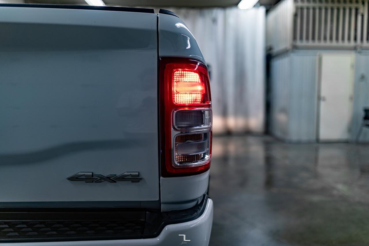 2023 Ram 3500 4x4 Crew Cab Big Horn Sport Longbox HEMI Nav Red Deer AB