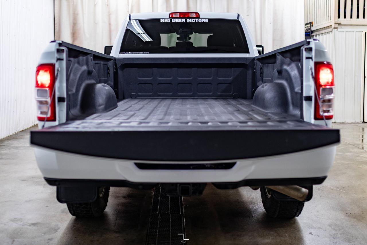 2023 Ram 3500 4x4 Crew Cab Big Horn Sport Longbox HEMI Nav Red Deer AB