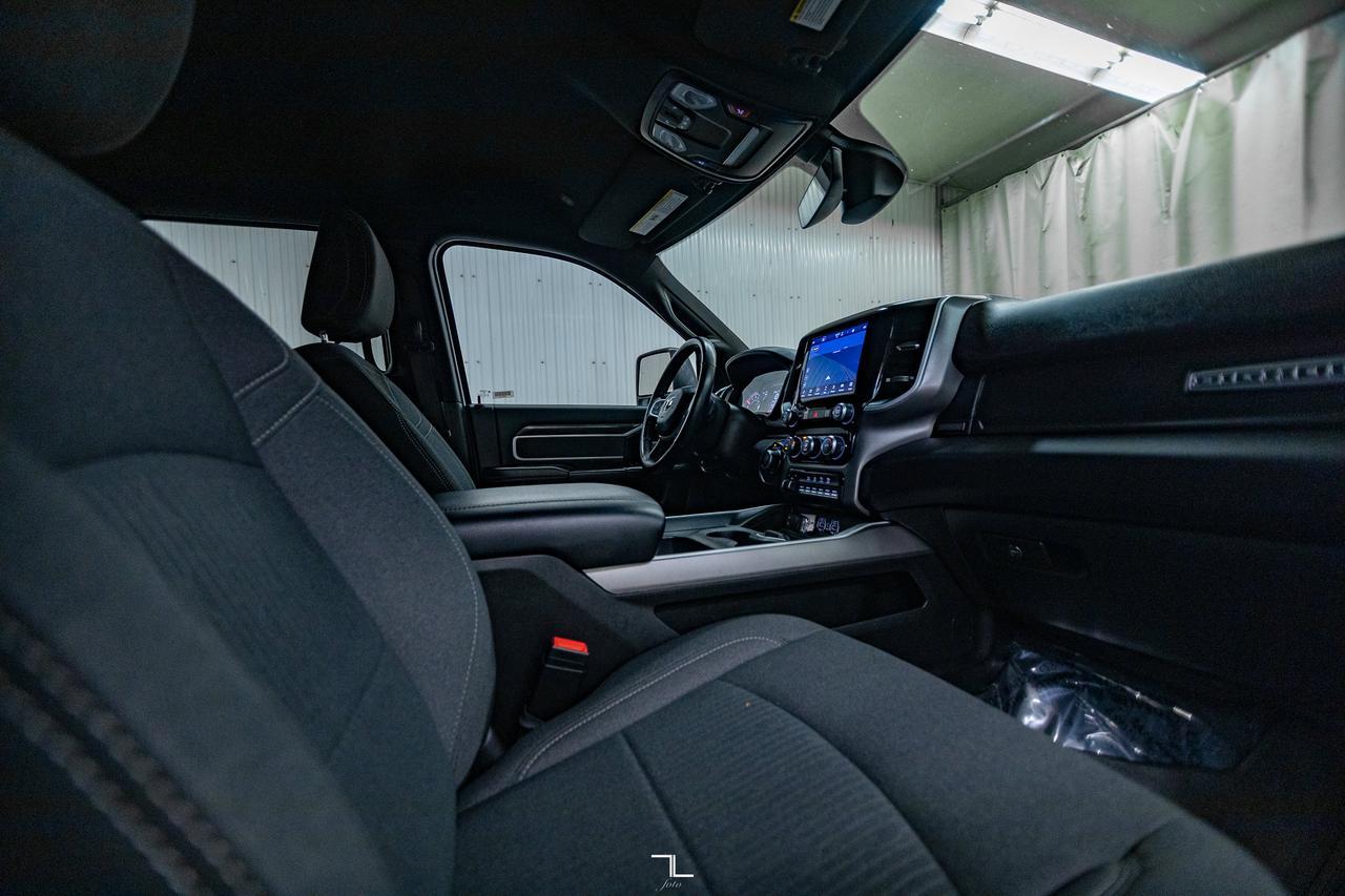 2023 Ram 3500 4x4 Crew Cab Big Horn Sport Longbox HEMI Nav Red Deer AB