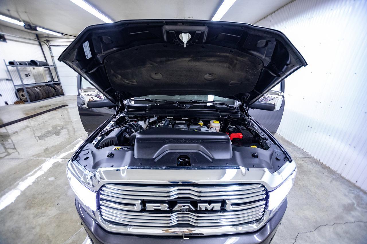 2023 Ram 3500 4x4 Crew Cab Laramie Diesel AISIN  Leather Roof Nav BCam Red Deer AB