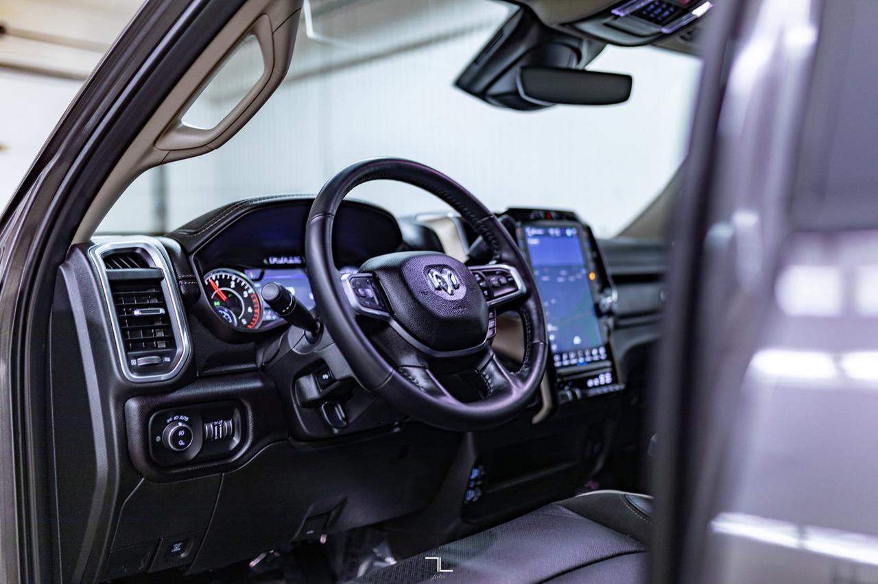 2023 Ram 3500 4x4 Crew Cab Laramie Diesel AISIN  Leather Roof Nav BCam Red Deer AB