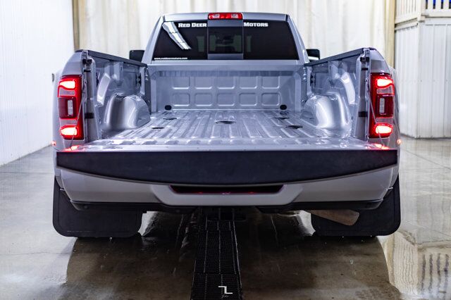 2023 Ram 3500 4x4 Crew Cab Laramie Dually Diesel AISIN Red Deer AB