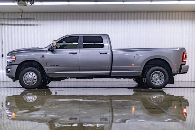 2023 Ram 3500 4x4 Crew Cab Laramie Dually Diesel AISIN Red Deer AB