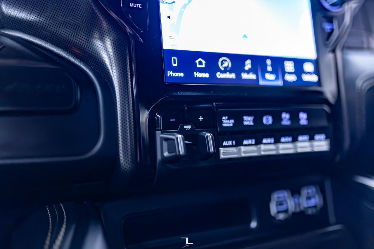 2023 Ram 3500 4x4 Crew Cab Limited Dually Diesel Leather Nav BCam Red Deer AB