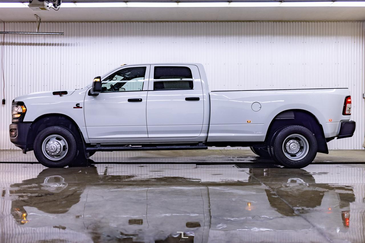 2023 Ram 3500 4x4 Crew Cab Tradesman Dually Diesel AISIN Red Deer AB