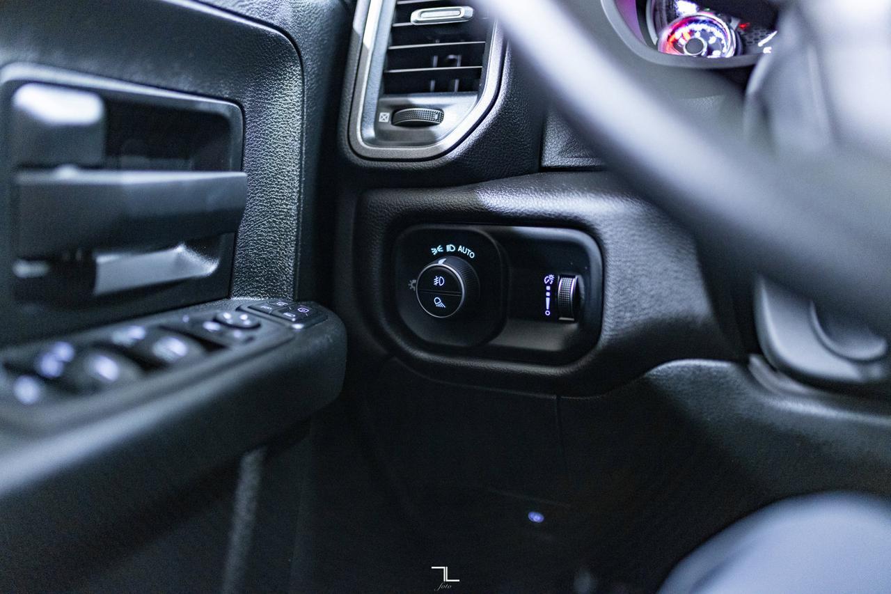 2023 Ram 3500 4x4 Crew Cab Tradesman Dually Diesel AISIN Red Deer AB