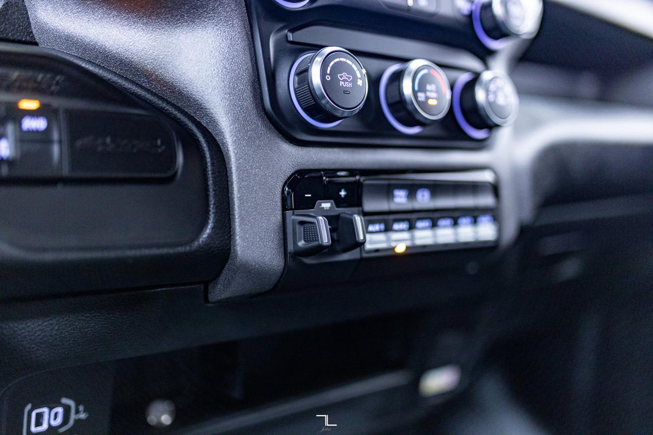 2023 Ram 3500 4x4 Crew Cab Tradesman Dually Diesel AISIN Red Deer AB