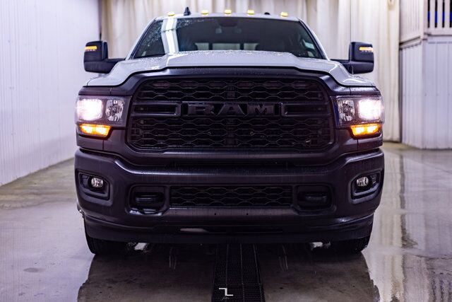 2023 Ram 3500 4x4 Crew Cab Tradesman Dually Diesel AISIN Red Deer AB