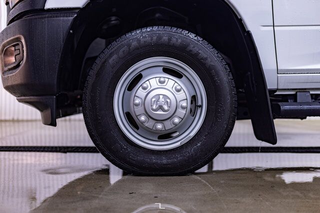 2023 Ram 3500 4x4 Crew Cab Tradesman Dually Diesel AISIN Red Deer AB