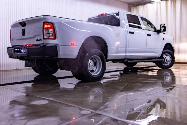 2023 Ram 3500 4x4 Crew Cab Tradesman Dually Diesel AISIN Red Deer AB