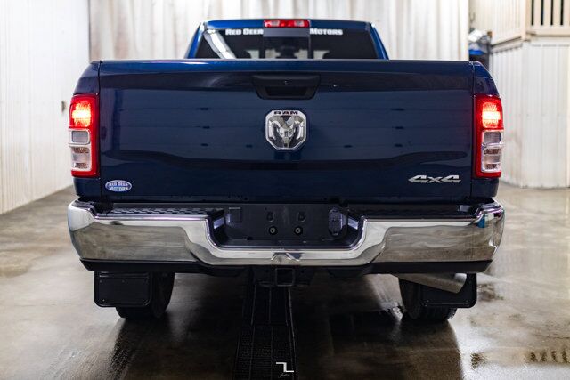 2023 Ram 3500 4x4 Crew Cab Tradesman Longbox Diesel Nav BCam Red Deer AB