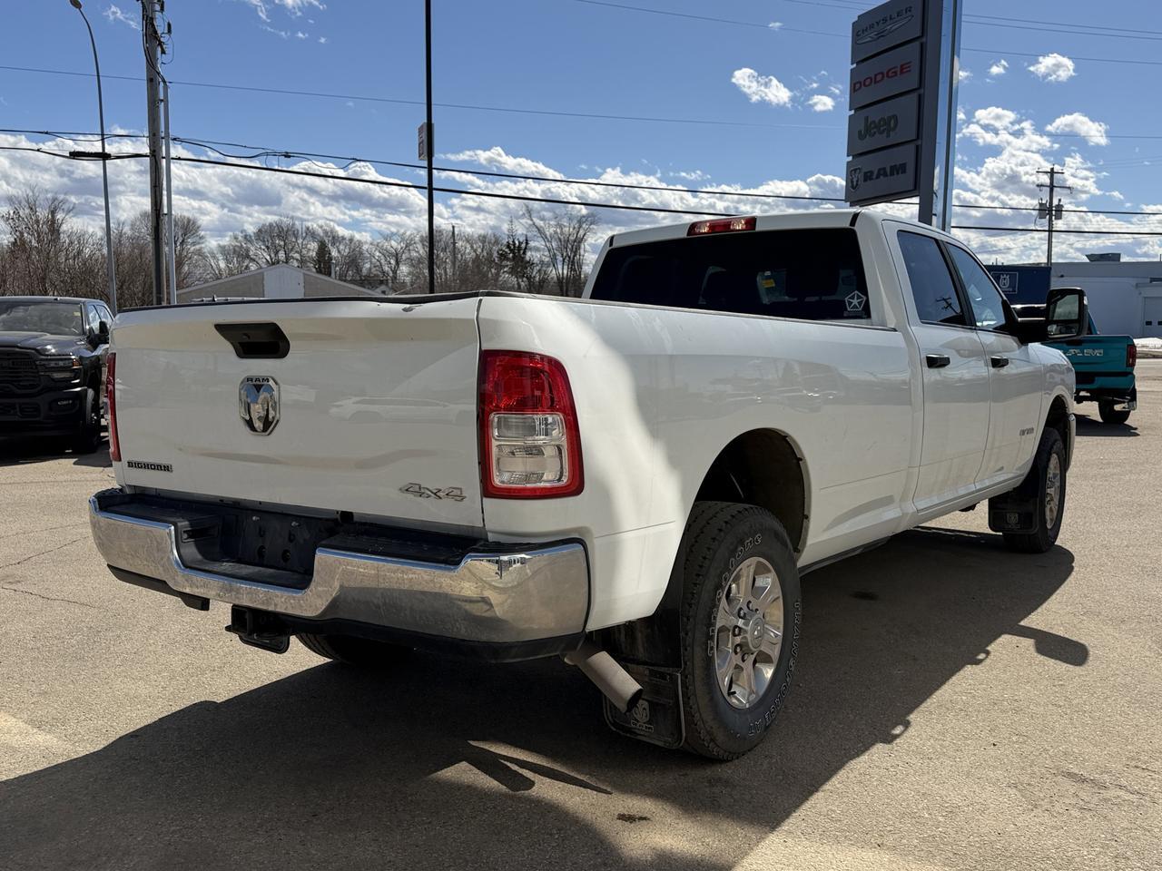 2023 Ram 3500 Big Horn | 4x4 Crew Cab 8FT Box | HEMI V8 | Remote Start | Backup Camera | Low KMs | 189L Fuel Tank Redwater AB