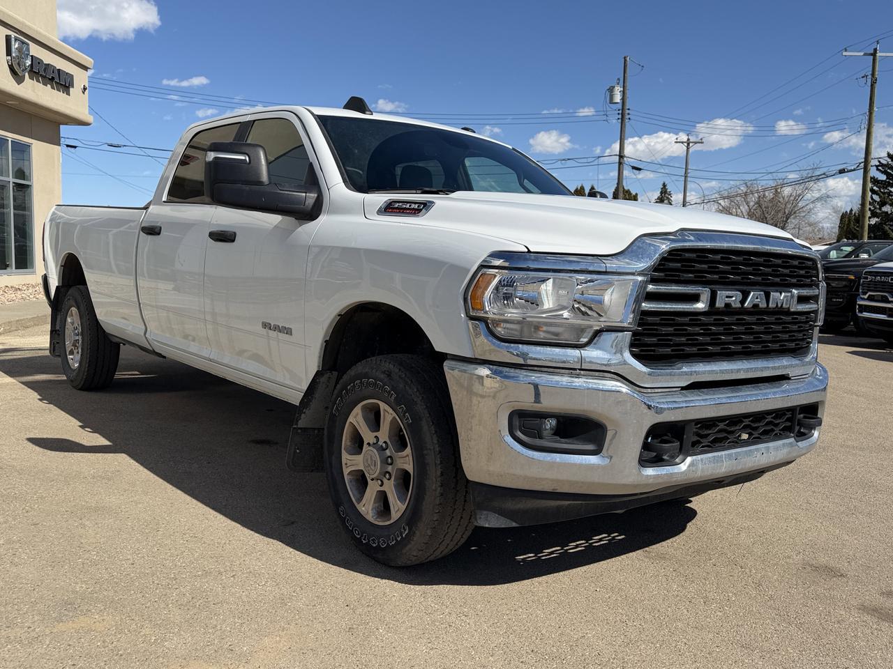 2023 Ram 3500 Big Horn | 4x4 Crew Cab 8FT Box | HEMI V8 | Remote Start | Backup Camera | Low KMs | 189L Fuel Tank Redwater AB