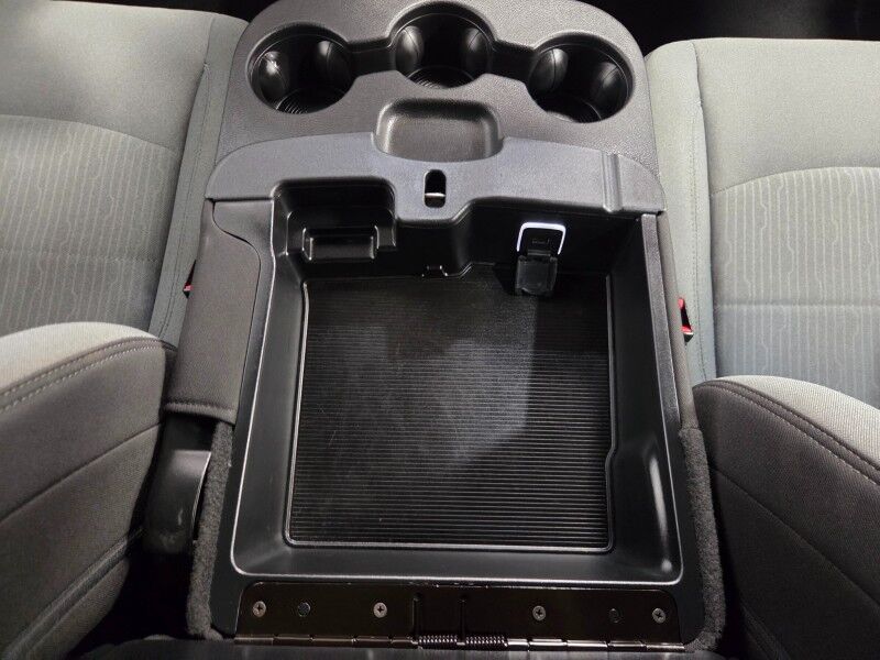 2023 Ram 3500 Big Horn 4WD 6.7L Diesel Dually Gooseneck Camera FREE WARRANTY Call (682)587-6288 Arlington TX