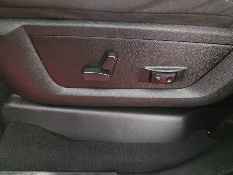 2023 Ram 3500 Big Horn 4WD 6.7L Diesel Dually Gooseneck Camera FREE WARRANTY Call (682)587-6288 Arlington TX