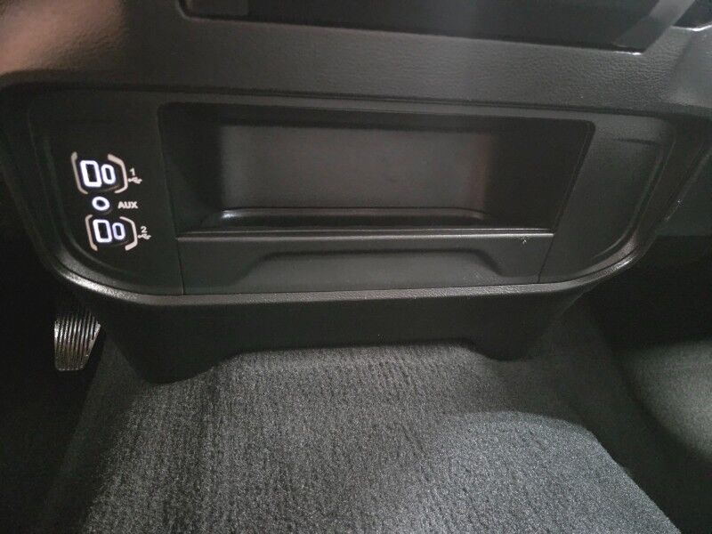 2023 Ram 3500 Big Horn 4WD 6.7L Diesel Dually Gooseneck Camera FREE WARRANTY Call (682)587-6288 Arlington TX