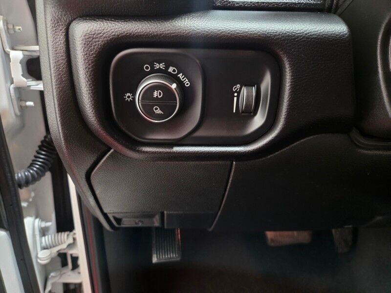 2023 Ram 3500 Big Horn 4WD 6.7L Diesel Dually Gooseneck Camera FREE WARRANTY Arlington TX