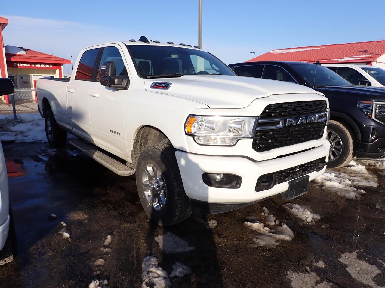 2023 Ram 3500 Big Horn 4WD CREW CAB 8'BOX
